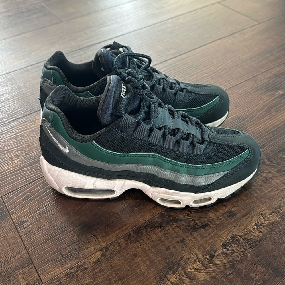 Nike Climax Sneakers